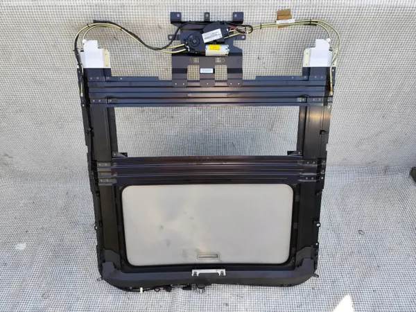 Audi A8 D3 Kattoikkuna OEM 4E0877041C - Lyhyt Versio image 6