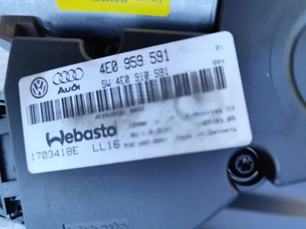 Audi A8 D3 Kattoikkuna OEM 4E0877041C - Lyhyt Versio image 8