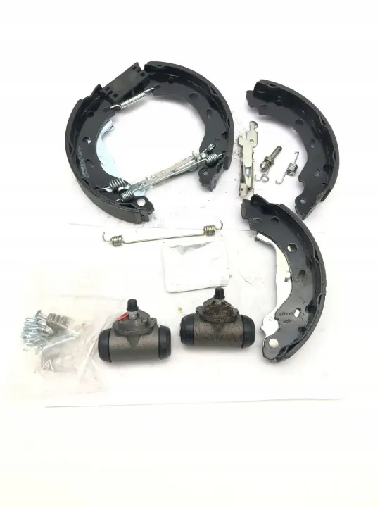 Jeu de plaquettes Bosch OEM 0 204 114 649 image 2