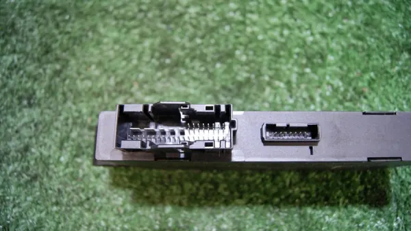 BMW Besturingsmodule OEM 6135-9226238-01 Gebruikt image 5