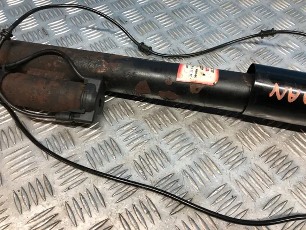 Mercedes Airmatic Achter Demper OEM A2115407105 image 3