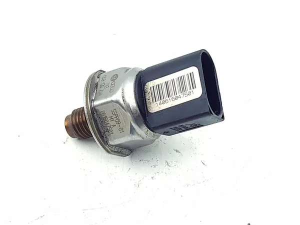 Sensor de pressão de combustível Audi OE 059130758E image 2