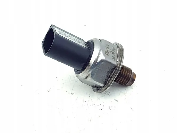 Sensor de pressão de combustível Audi OE 059130758E image 4