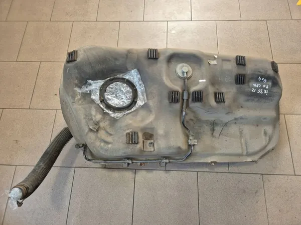 Polttoainesäiliö OEM 31100-2Y000 Kia Sportage III image 2
