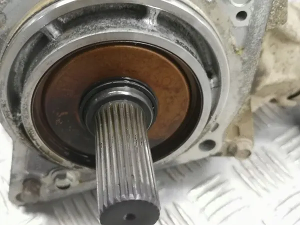 Nissan jakolaatikko OEM MY00987 X-Trail T31:lle image 4