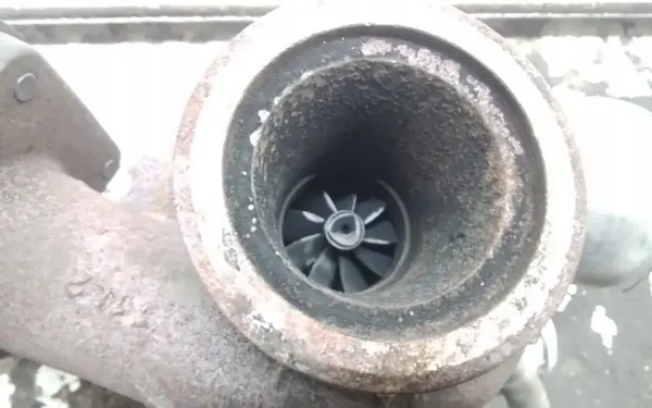 Turbocompresor usado OEM 31360219 para Volvo S60 II 2.0L image 3