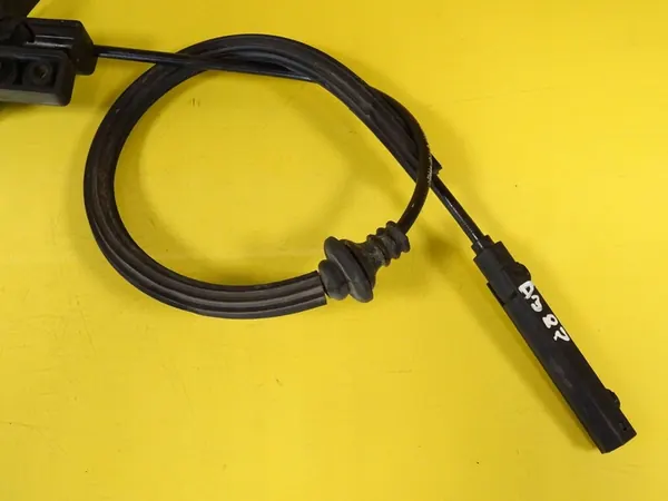 Audi A3 Motorhuvsladd 8P0823535C image 6