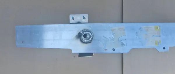 Viga de para-choque dianteiro BMW 4 G22 OEM image 2