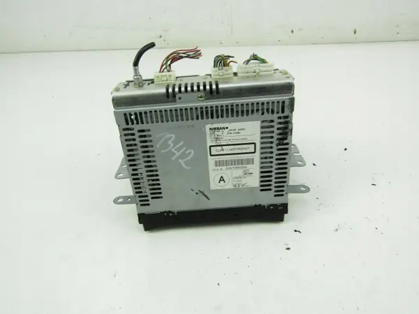 Changer CD Nissan OEM 28185AV800 pour Primera P12 image 3