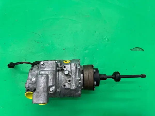 Compressor de Ar Condicionado Audi A6 C6 4.2 MPI V8 BAT image 6