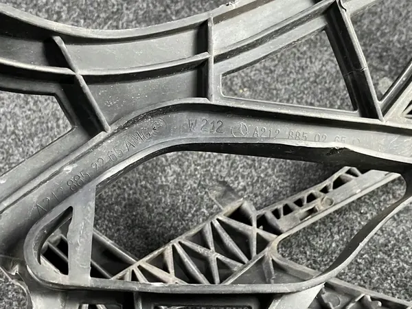 MERCEDES E W212 Framskydd Glid Höger Vänster image 5