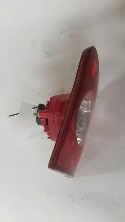 Lámpara trasera lado derecho Volkswagen PASSAT B6 ZSB3C9945094 image 2