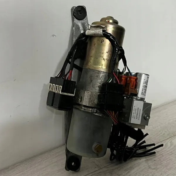 Audi A4 B7 Cabrio dakpomp OEM 8H0871611A image 3