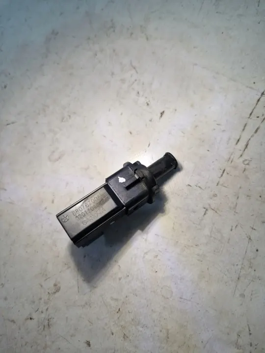 Interrupteur feu stop OEM 68078700AE pour Dodge Durango image 4