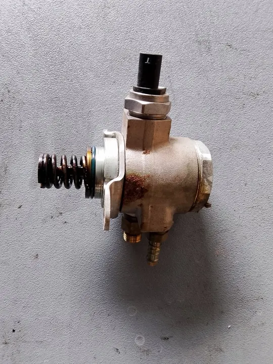 OEM 03C127026M Högtryckspump för Skoda Rapid 1.2 image 2