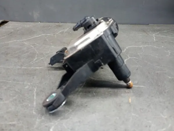 Audi OE 8E9955711E Achterruitenwissermotor - Gebruikt image 4