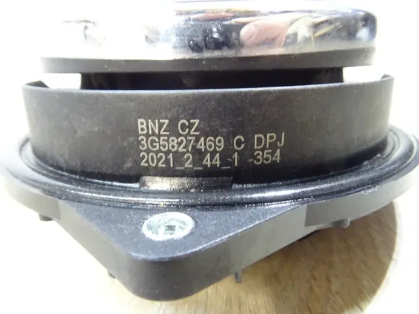 Logo Poignée Coffre VW Passat B8 OEM 3G5827469C image 6