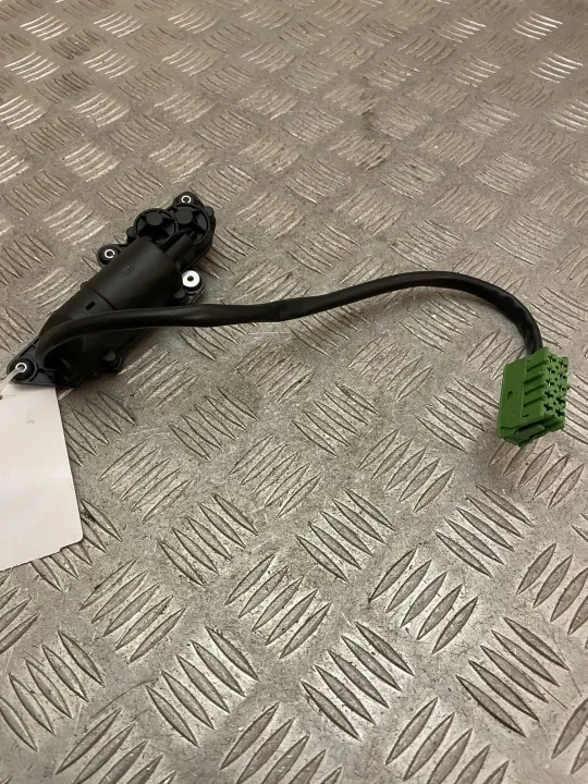 Mercedes-Benz E W213 achterraammotor OEM 9918019422 image 7