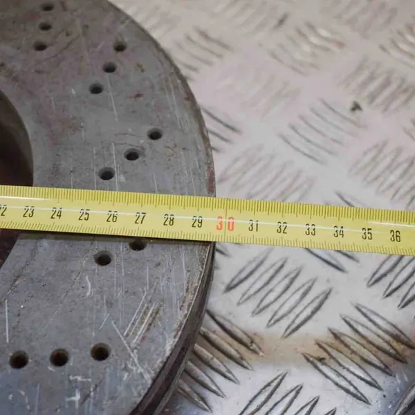 Mercedes remschijf W204 A2044210912 image 5