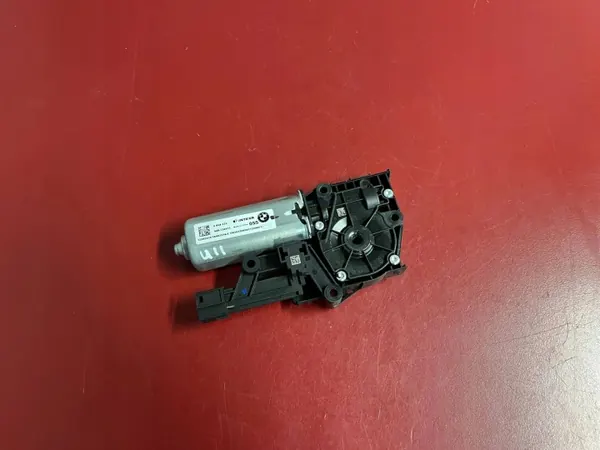 Motor de techo corredizo BMW X1 U11 OEM 9854523 - Usado image 2