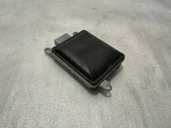 Module angle mort Porsche Cayenne OEM 7P5910566D image 2