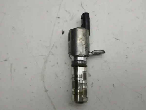 Nockenwellensteuerventil OEM 05C906455A - Gebraucht image 2
