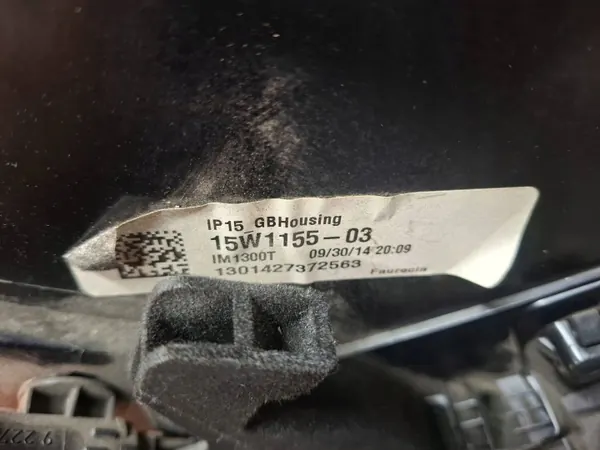 Handschoenkast BMW X5 F15 OEM S26372987 - Gebruikt image 8