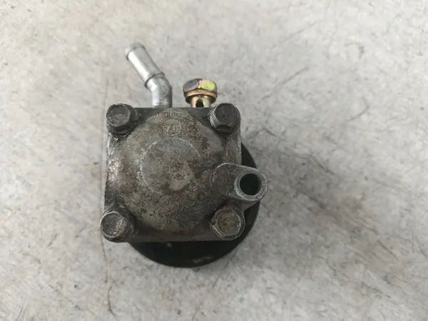 Pompe direction assistée Nissan OEM 7613955132 Occasion image 3
