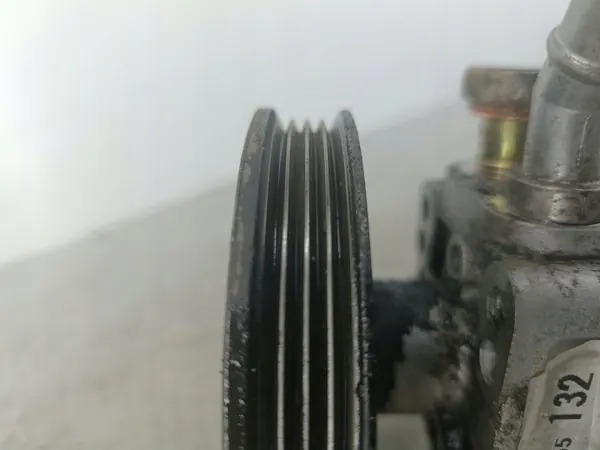 Pompe direction assistée Nissan OEM 7613955132 Occasion image 4