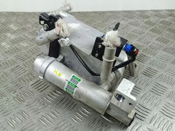 Secador AC Kia EV6 OEM FOB41191 - Usado image 4