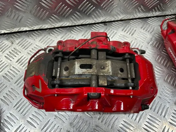 Maserati Ghibli 3.0 Hintere Bremszangen OEM Set image 10