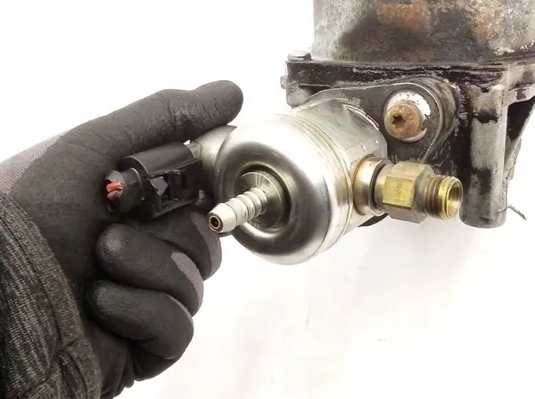 Pompe à injection OEM 06H127025G pour Seat Leon image 6