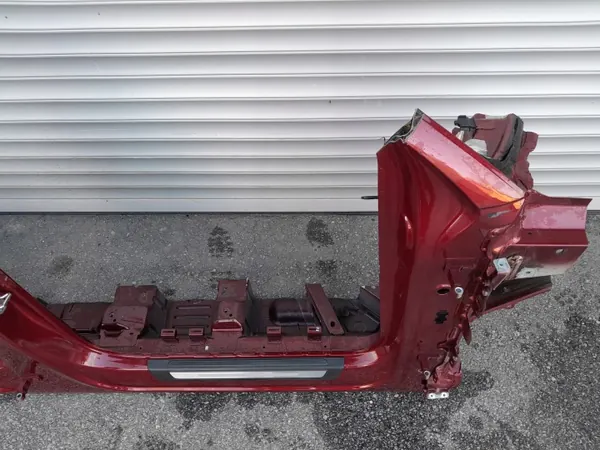 Audi Q5 II 80A oikea kynnyspaneeli - OEM-osat image 6