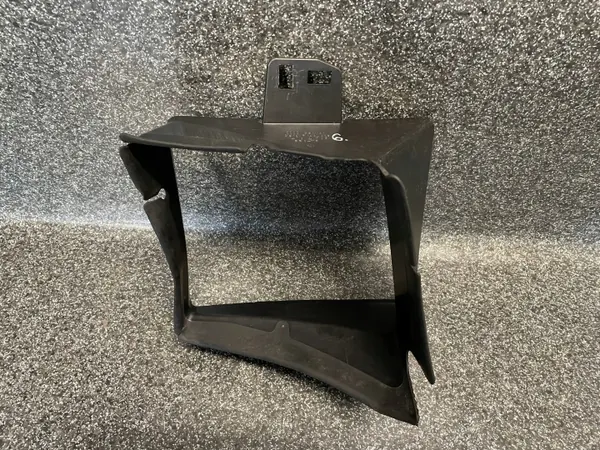 OEM 4M8121705 Prise d'Air Direction Gauche Audi Q8 image 2