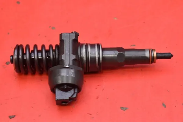 Pompe d'injection OEM 038130073BA pour Audi A4 B6 1.9 TDI image 3