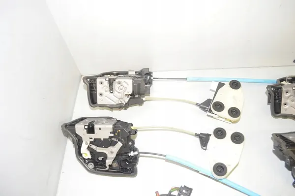 Ensemble de serrures avec fermeture BMW X6 (F16, F86) 51207419844 image 2