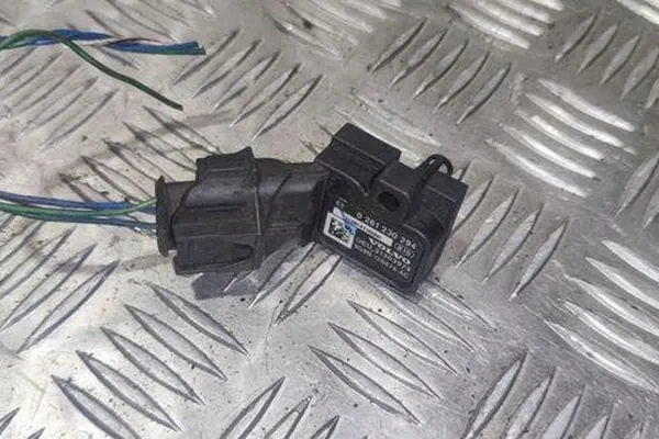 MAP Sensor VOLVO XC60 2.4L Diesel 2011 image 2