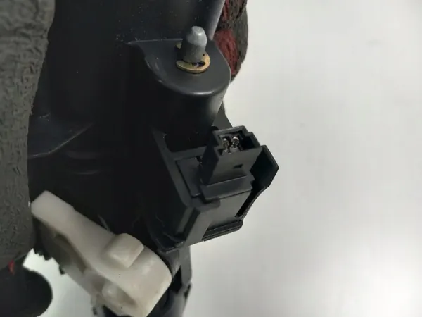 Microinterruptor Mercedes CLK W209 Maletero A2037500693 image 5