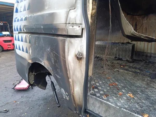 MERCEDES VITO W447 Panneau Latéral Droit OEM image 4