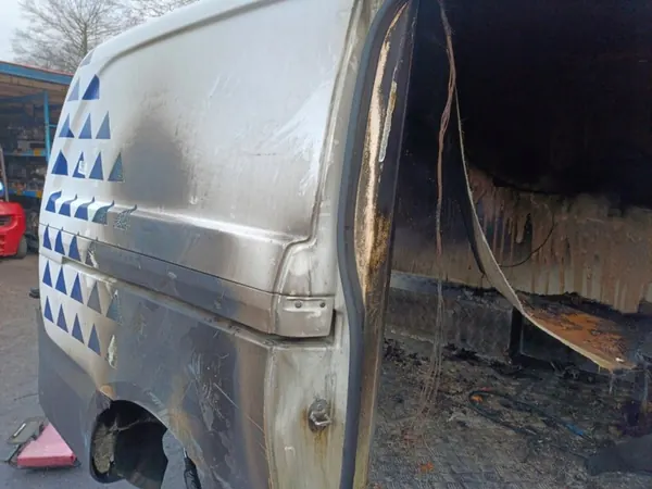 MERCEDES VITO W447 Panneau Latéral Droit OEM image 5