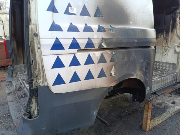 MERCEDES VITO W447 Panneau Latéral Droit OEM image 8