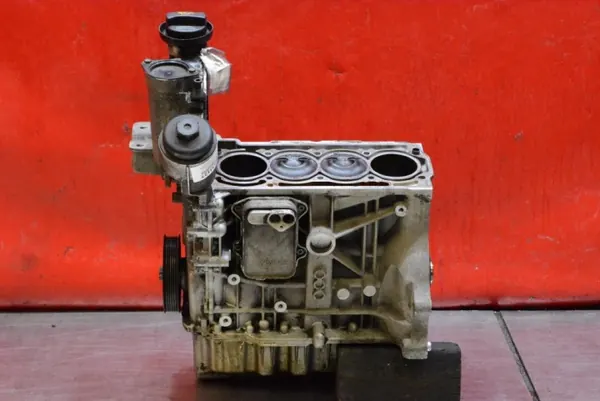 Motorblock Nedre Del OEM mamAUTO-1034127-BAG image 2