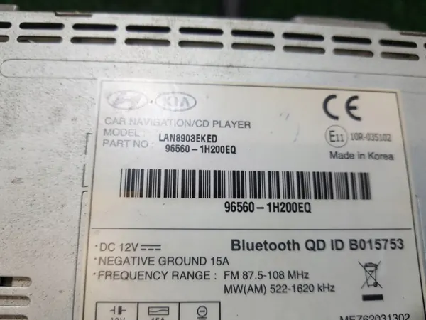KIA OEM 96560-1H200EQ Fabriksradio med navigation image 3