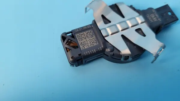 Sensor de lluvia BMW X1 U11 OEM 5A71584 - Usado image 6