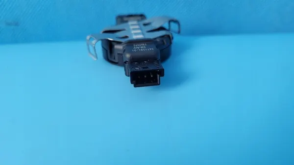 Sensor de lluvia BMW X1 U11 OEM 5A71584 - Usado image 7
