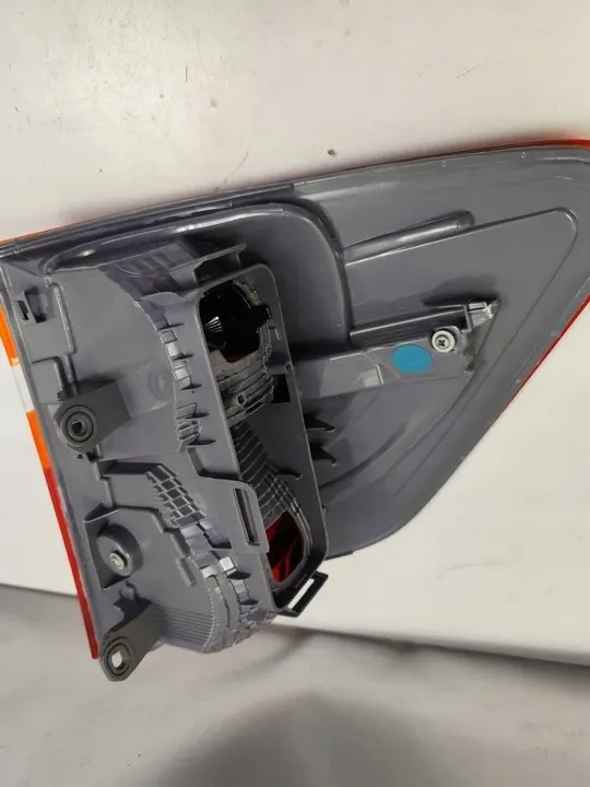 Luz trasera izquierda BMW X3 (F25) 03.14-08.17 image 4