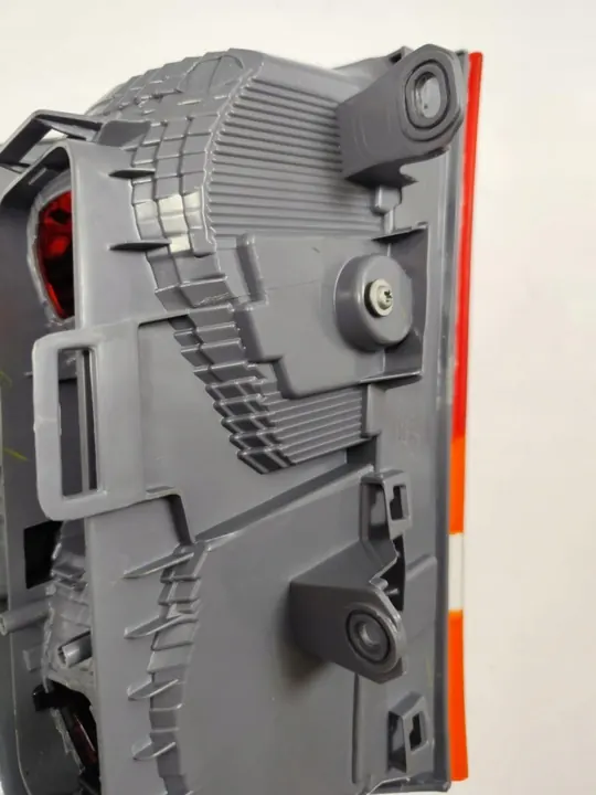 Luz trasera izquierda BMW X3 (F25) 03.14-08.17 image 6