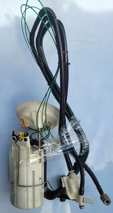 Brandstofpomp BMW E60 E61 E63 E64 6764141 image 2