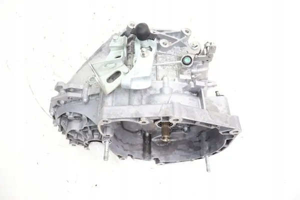 Manuaalivaihteisto FIAT 500L 1.6 D C635.6.35.21 image 2