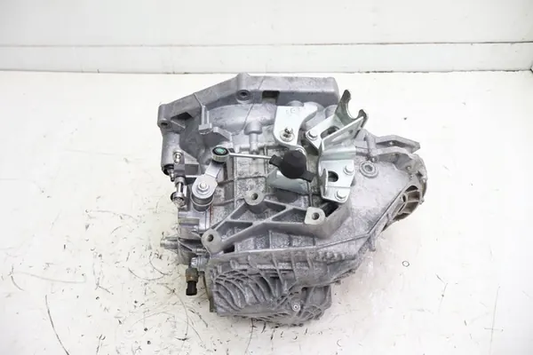 Manuaalivaihteisto FIAT 500L 1.6 D C635.6.35.21 image 4